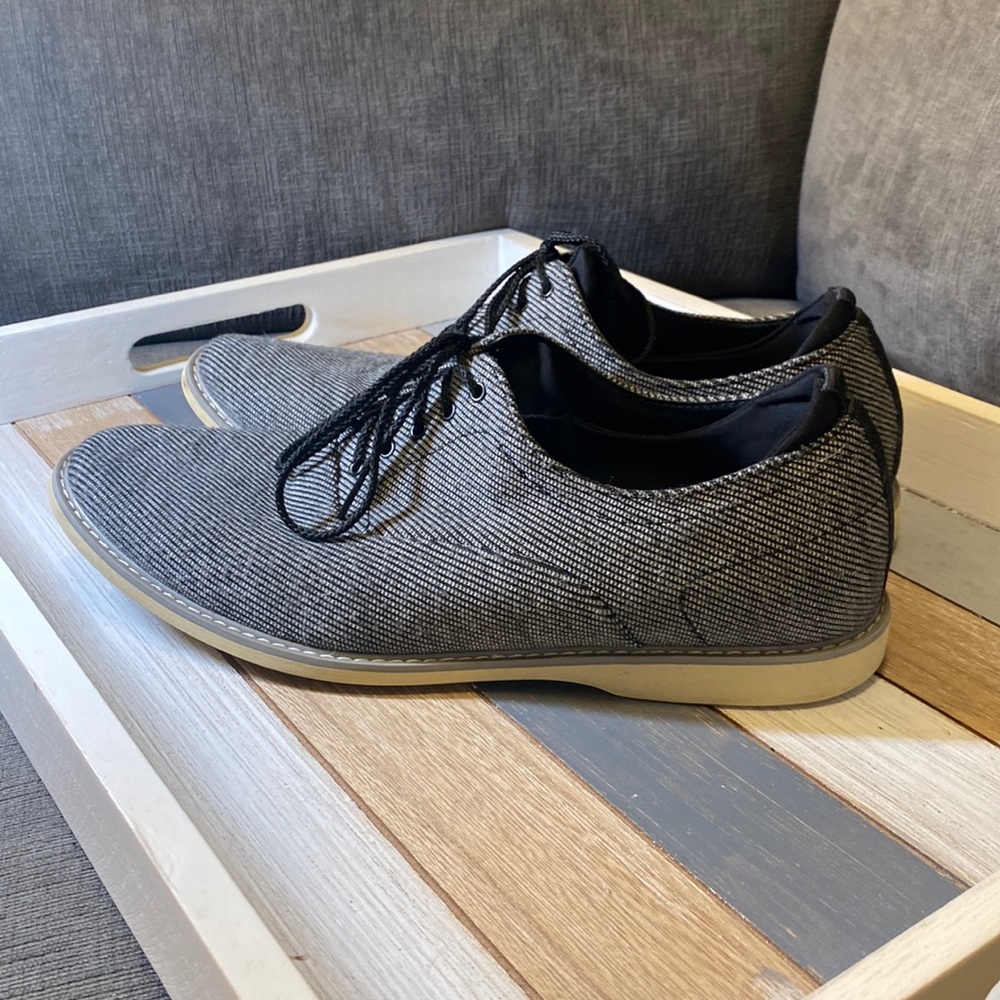 Bar Three Shoes